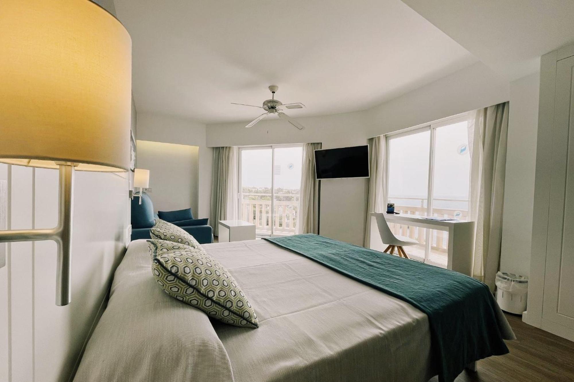 Hotel Pinos Playa Сантаньї Екстер'єр фото